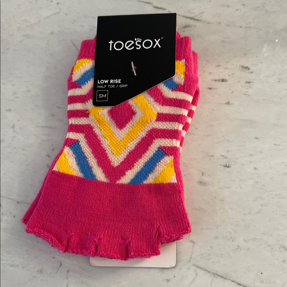 ToeSox Pink Geometric Low Rise Socks